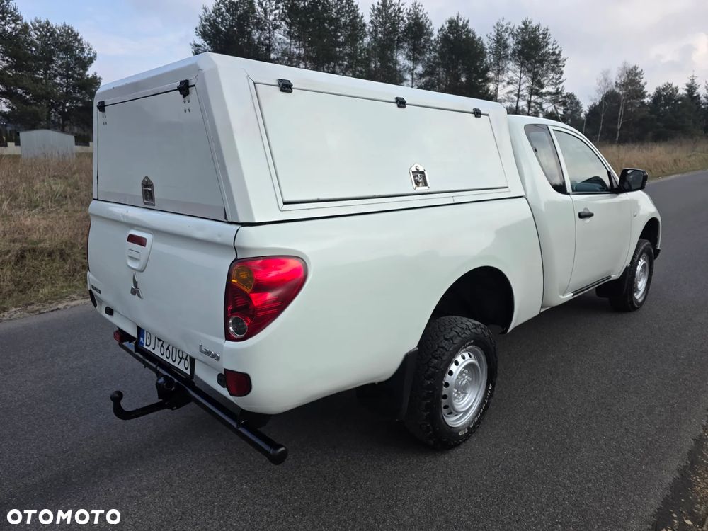 Mitsubishi L200 2.5 DID SC Inform - 8