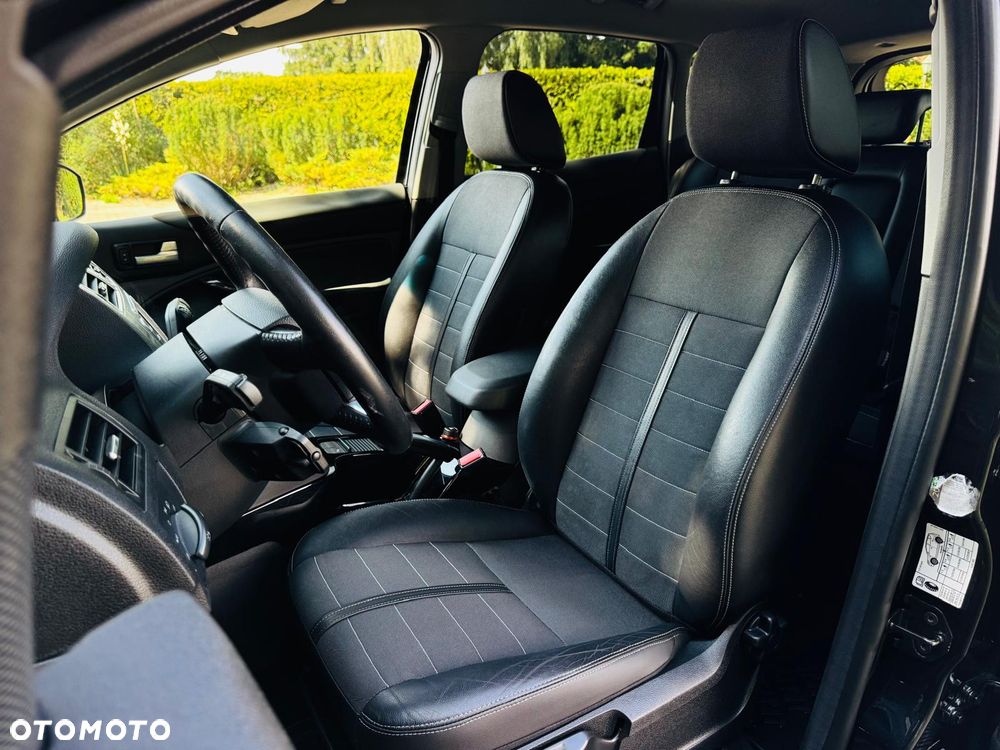 Ford Kuga 2.0 TDCi 4x4 Titanium - 14