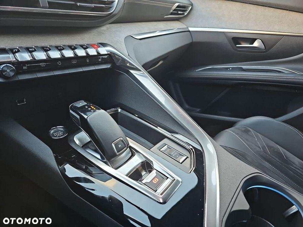 Peugeot 5008 2.0 BlueHDi GT Pack S&S EAT8 - 17