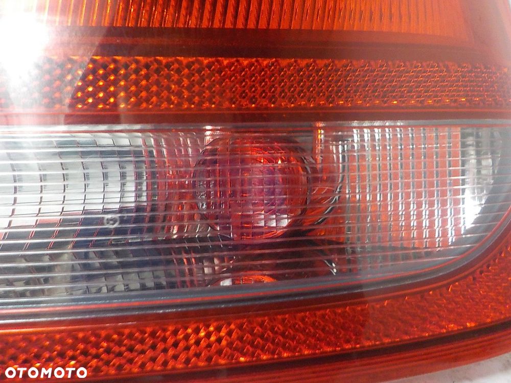 BMW 1 II F20 LAMPA PRAWA TYLNA PRAWY TYŁ - 3
