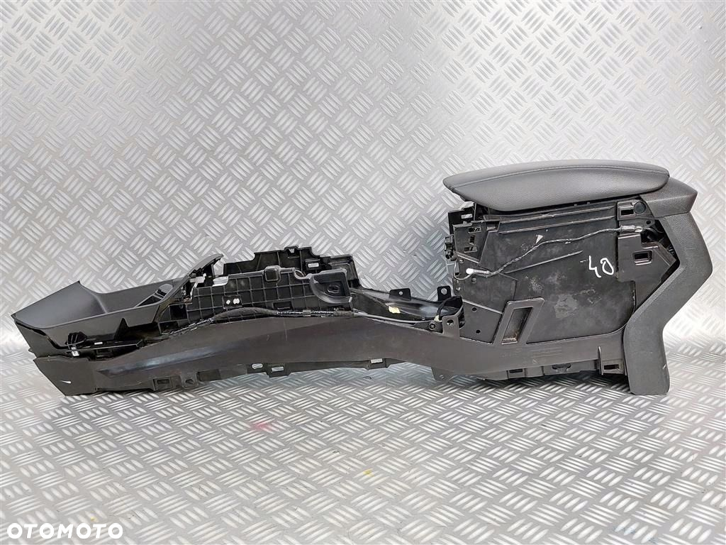 Tunel środkowy podłokietnik Ford Mondeo Mk5 ES73-F043B04-A - 2