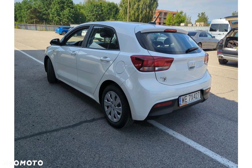 Kia Rio 1.2 M - 4