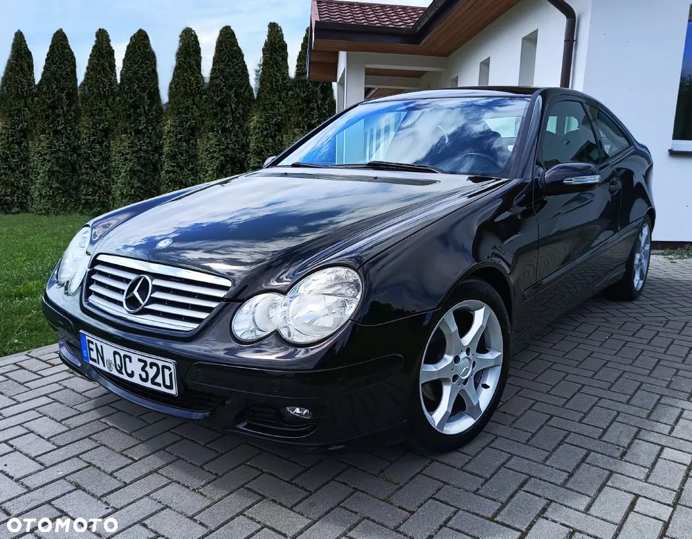 Mercedes-Benz Klasa C 180 Kompressor Automatik Avantgarde Sport Edition - 1