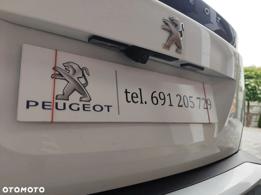 Peugeot 2008 1.2 PureTech Allure S&S EAT8 - 36