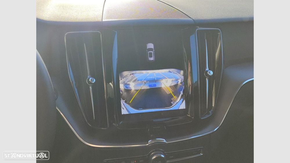 Volvo XC 60 2.0 T6 PHEV Core AWD - 19