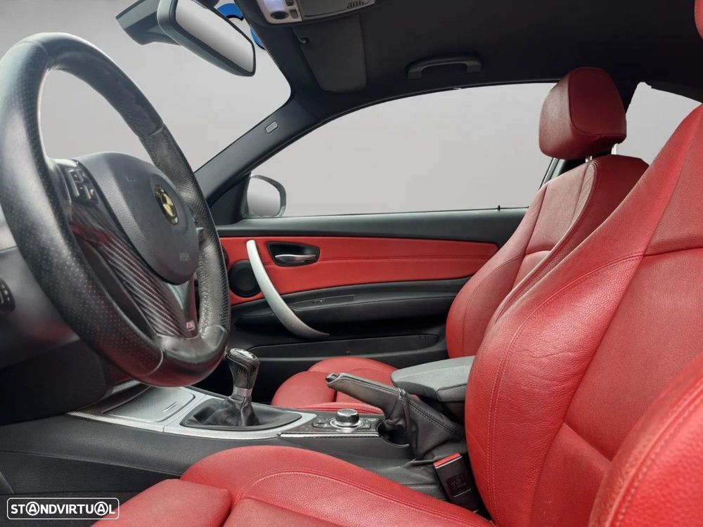 BMW 118 d Pack M - 9