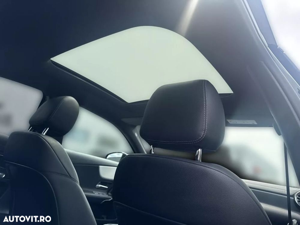 Mercedes-Benz A 220 Sedan 4Matic MHEV 8G-DCT - 17