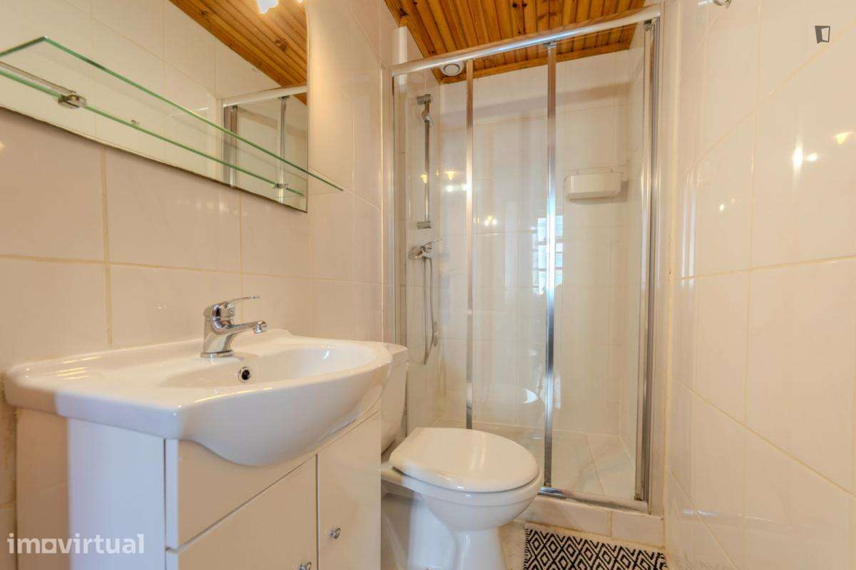 Apartamento com 2 quartos - localizado em Cedofeita Porto - Grande imagem: 3/7