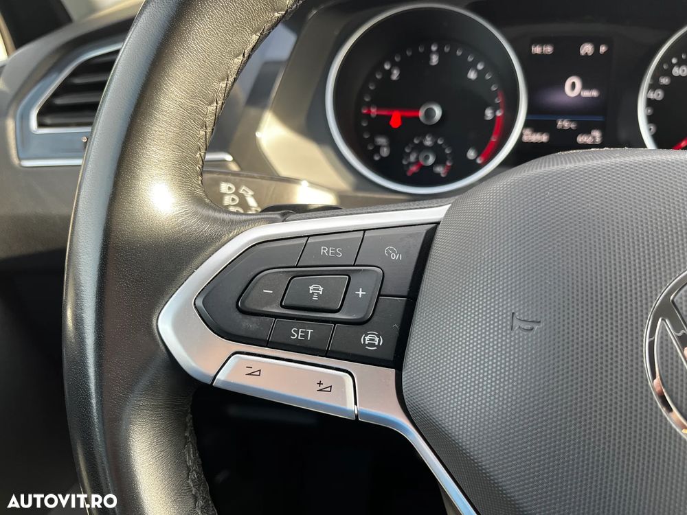 Volkswagen Tiguan - 16
