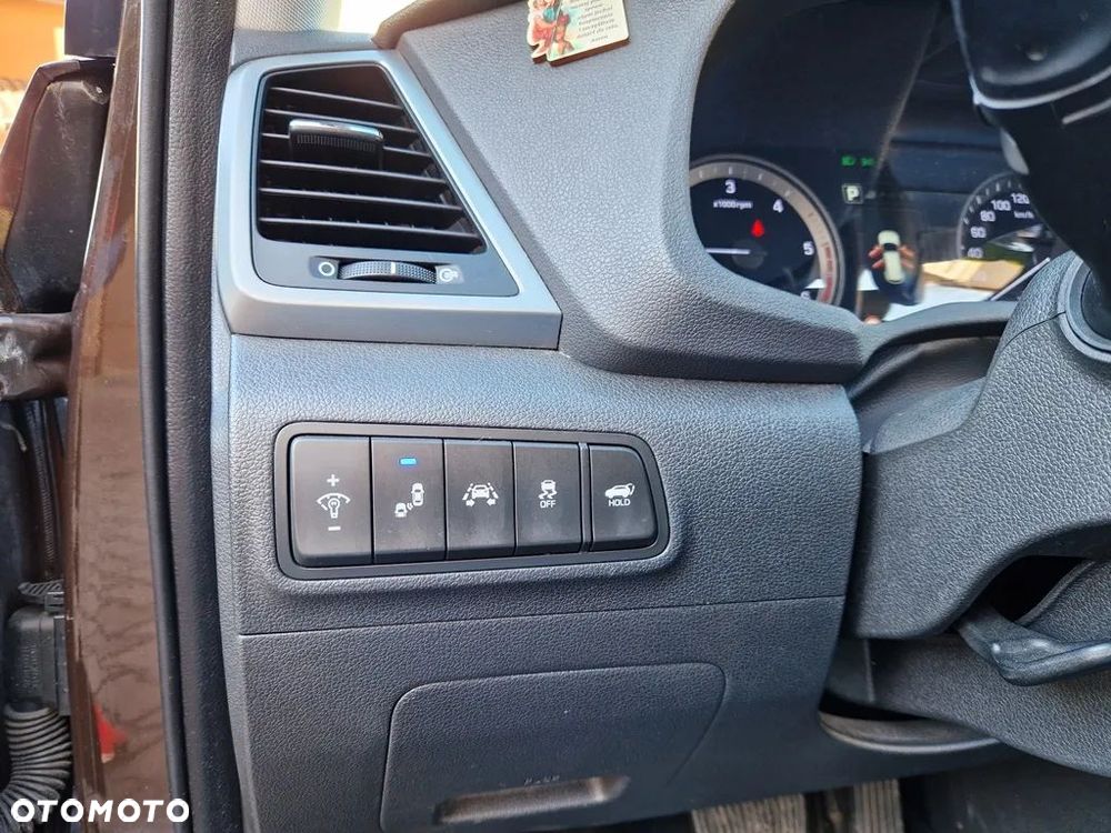 Hyundai Tucson 2.0 CRDi 4WD Automatik Intro Edition - 28