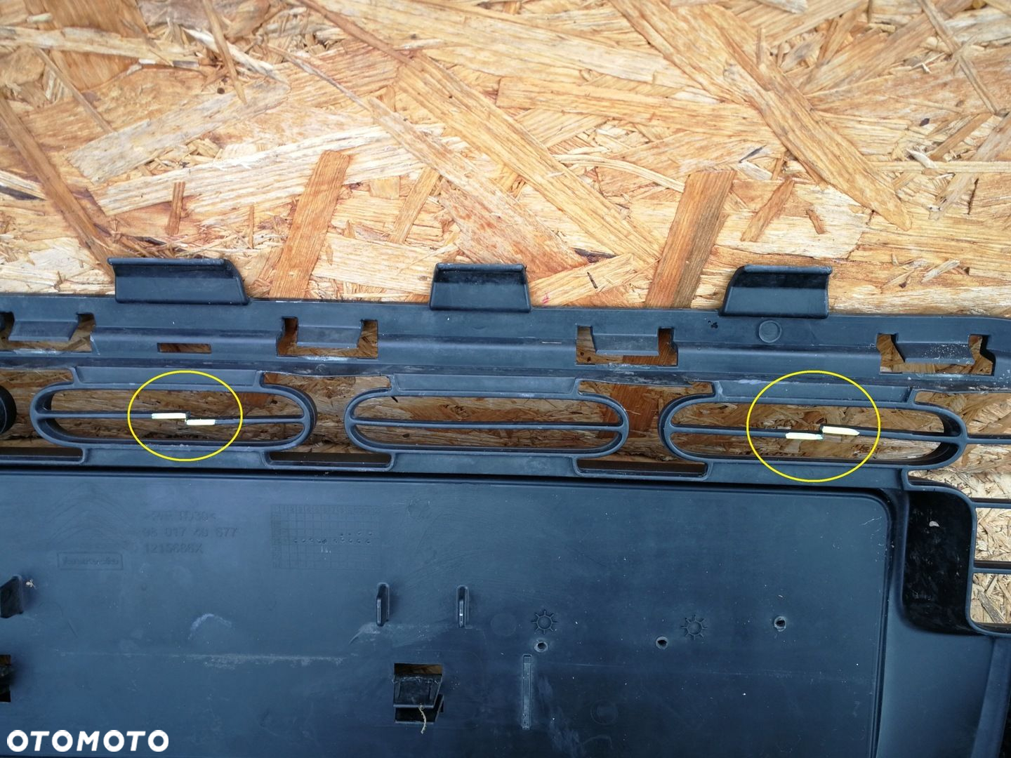 CITROEN C4 CACTUS 14- ATRAPA KRATKA GRILL ZDERZAKA PRZEDNIEGO 9801740677 - 6