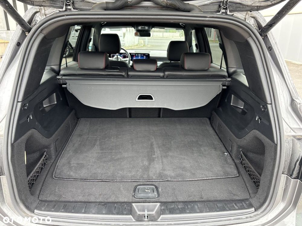 Mercedes-Benz GLB - 25