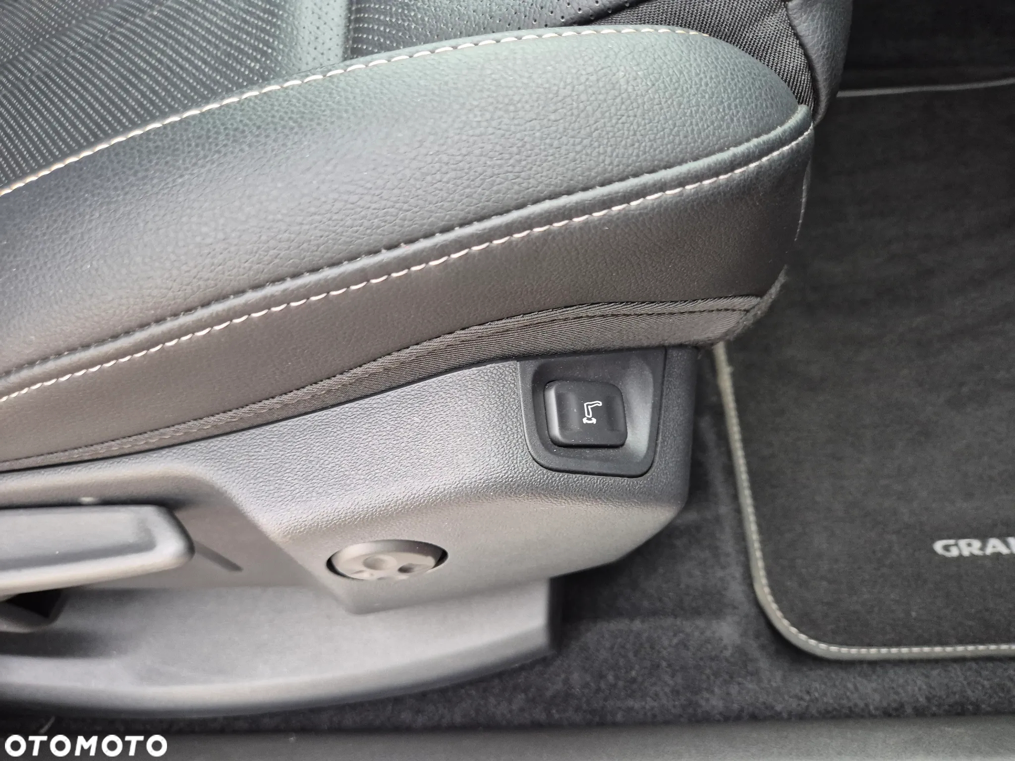 Opel Grandland X Plug-in-Hybrid4 1.6 DI Start/Stop Ultimate - 12