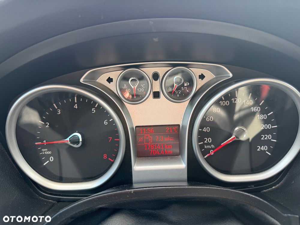Ford Focus 1.6 Trend - 14