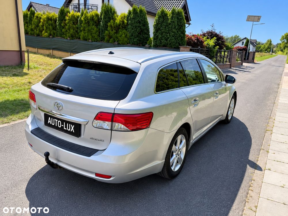 Toyota Avensis Touring Sports 1.8 Executive - 4