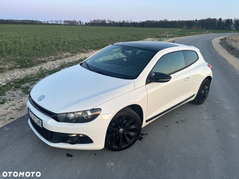 Volkswagen Scirocco 1.4 TSI DSG - 8