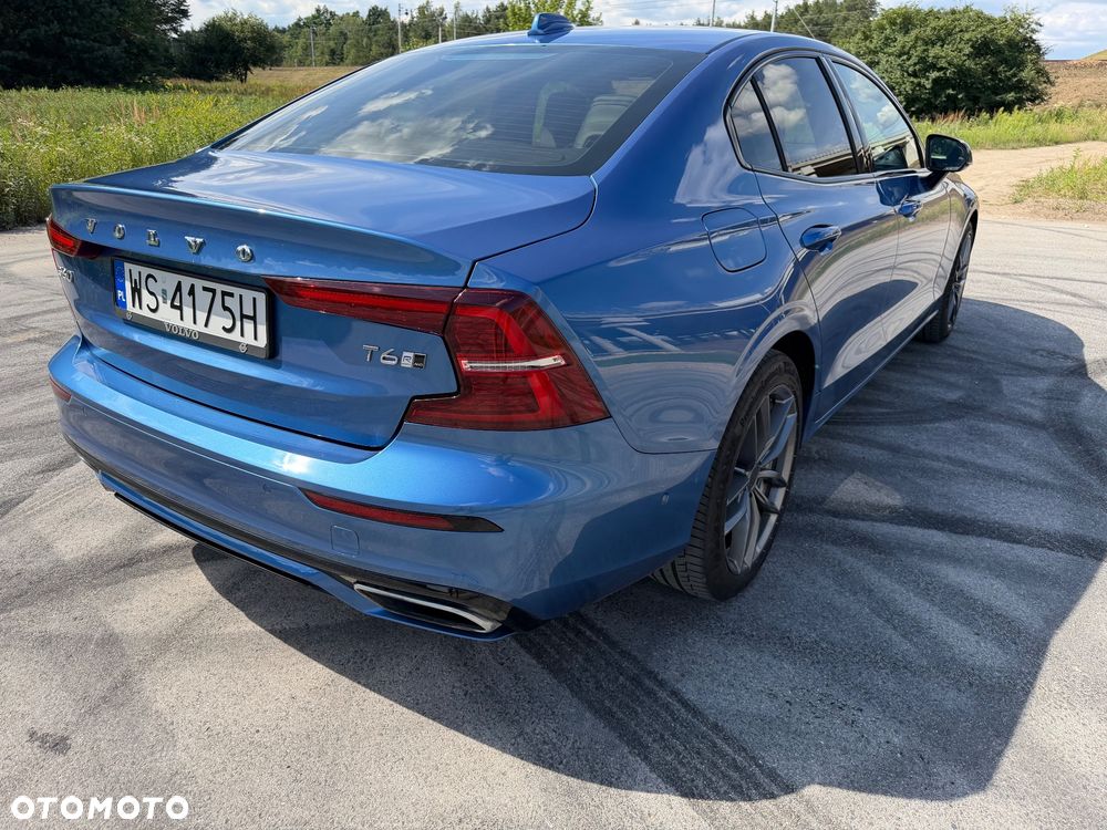Volvo S60 T6 AWD R-Design - 4