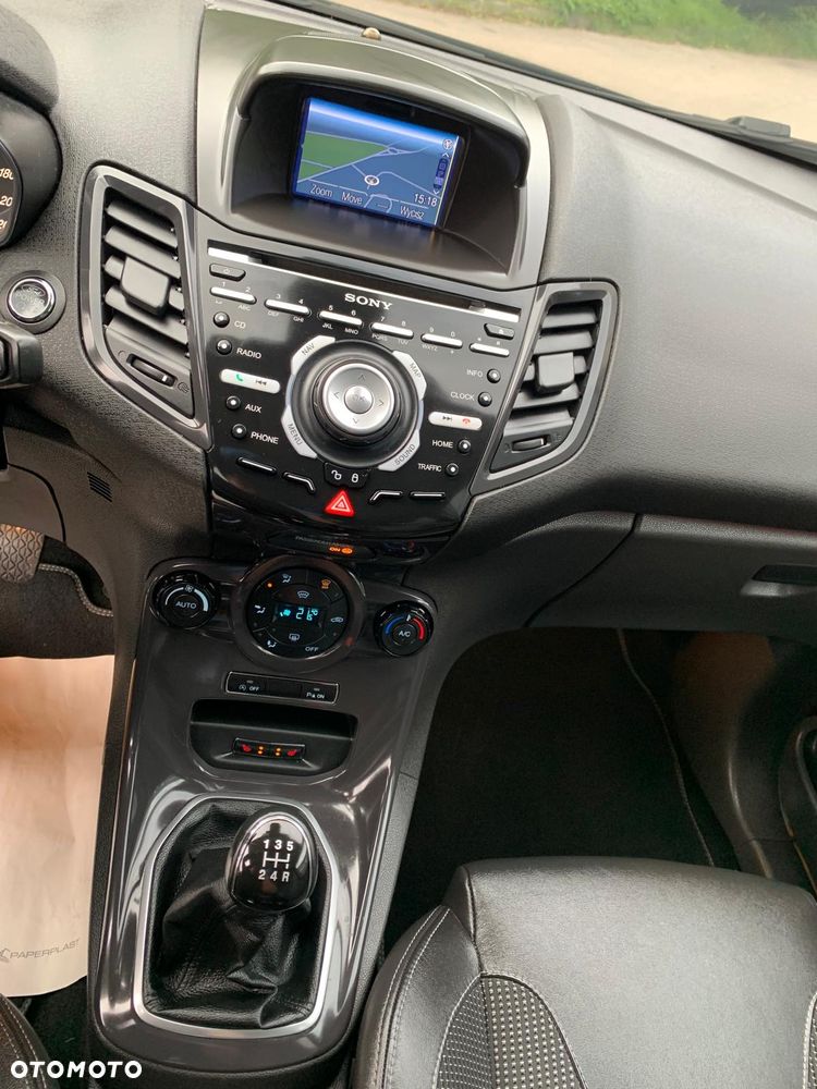Ford Fiesta 1.0 EcoBoost STart-Stop Titanium - 23