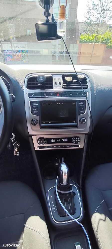 Volkswagen Polo - 11
