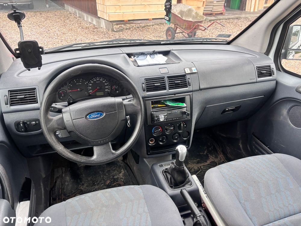 Ford Tourneo Connect - 6