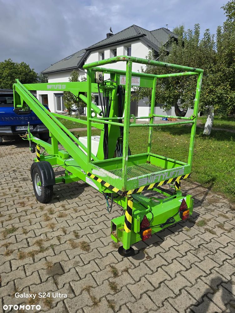 Nifty Niftylift 120 podnośnik koszowy na przyczepie 12 metrów elektryczny oryginalny//Świetnie Utrzymany//Garażowany // Pracował w placówce medycznej // Nie zużyty// Cherry picker// Boom lift// Access platform// Zwyżka// Platforma robocza// podest ruchomy// - 4