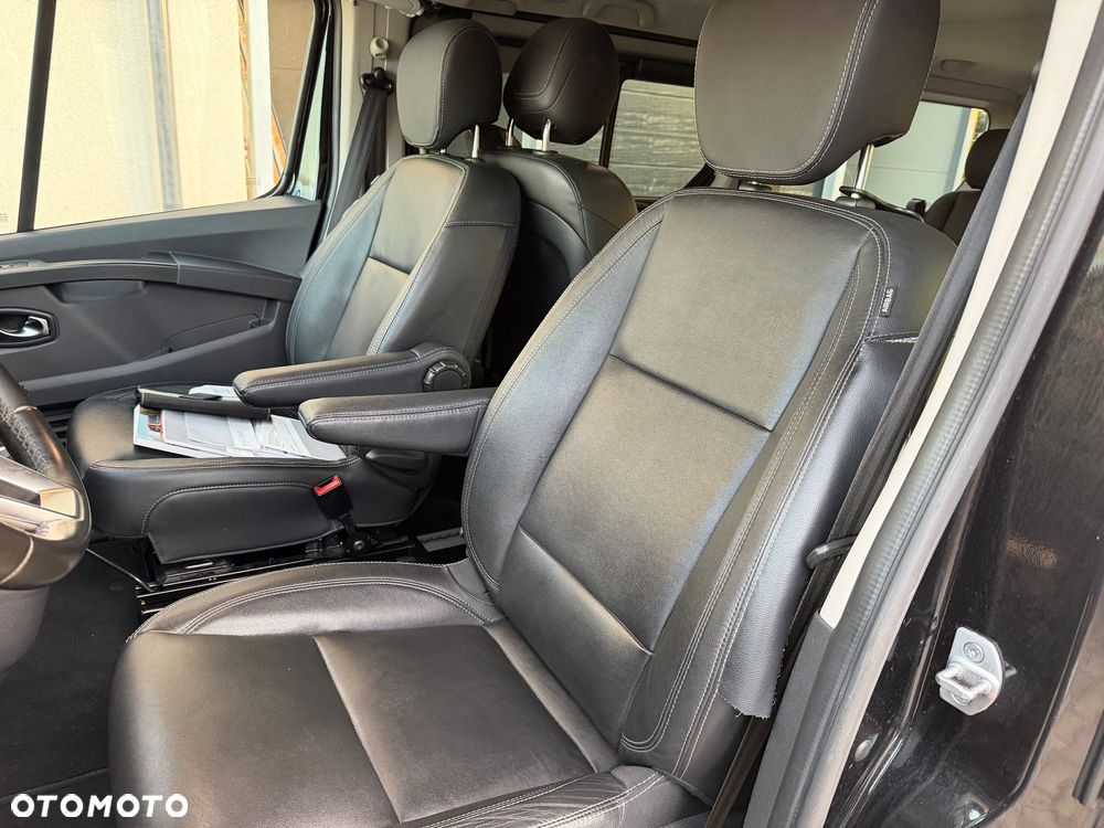 Renault Trafic - 13