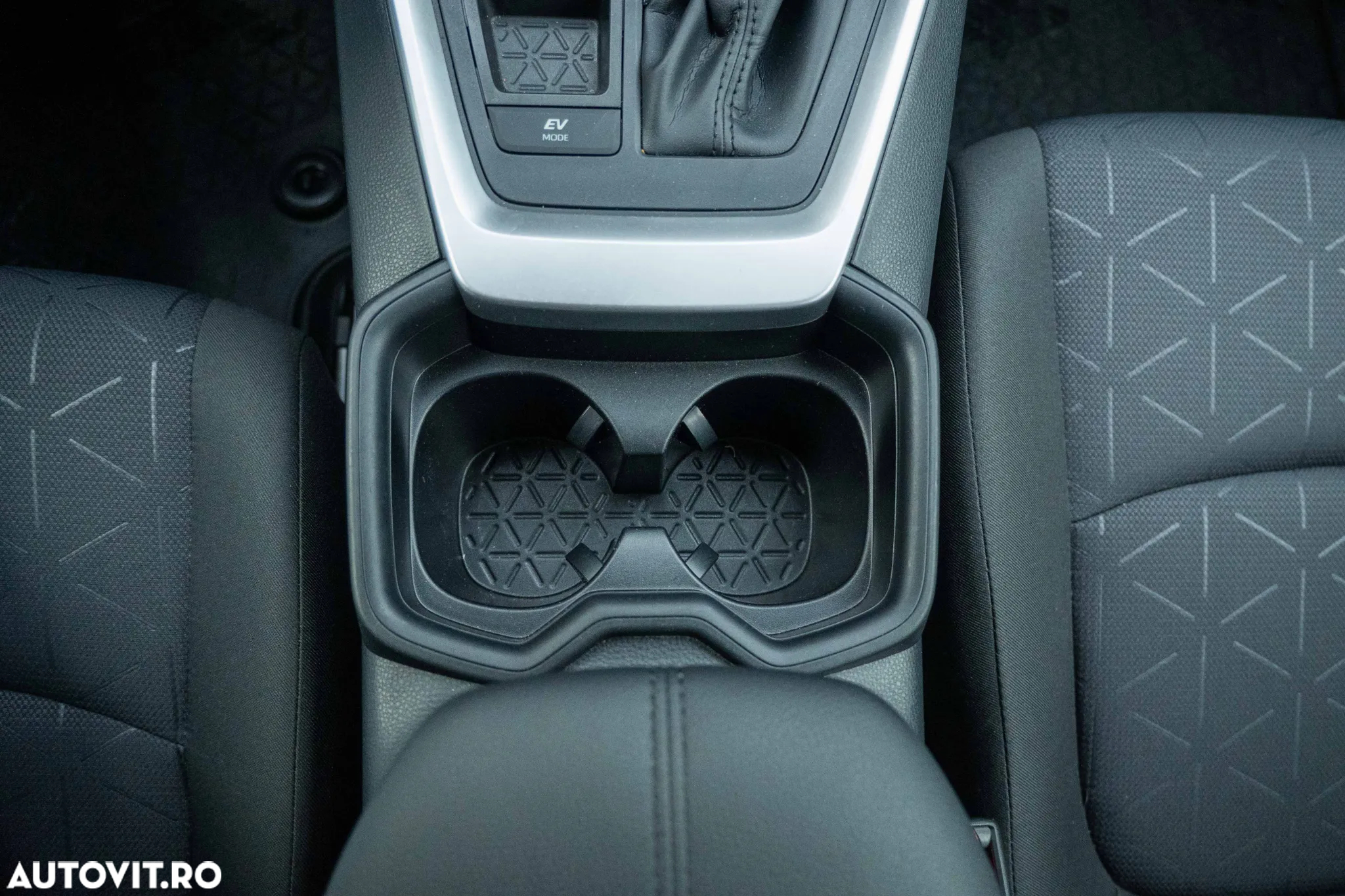 Toyota RAV4 2.5 Hybrid VVT-iE 4x2 Dynamic - 26