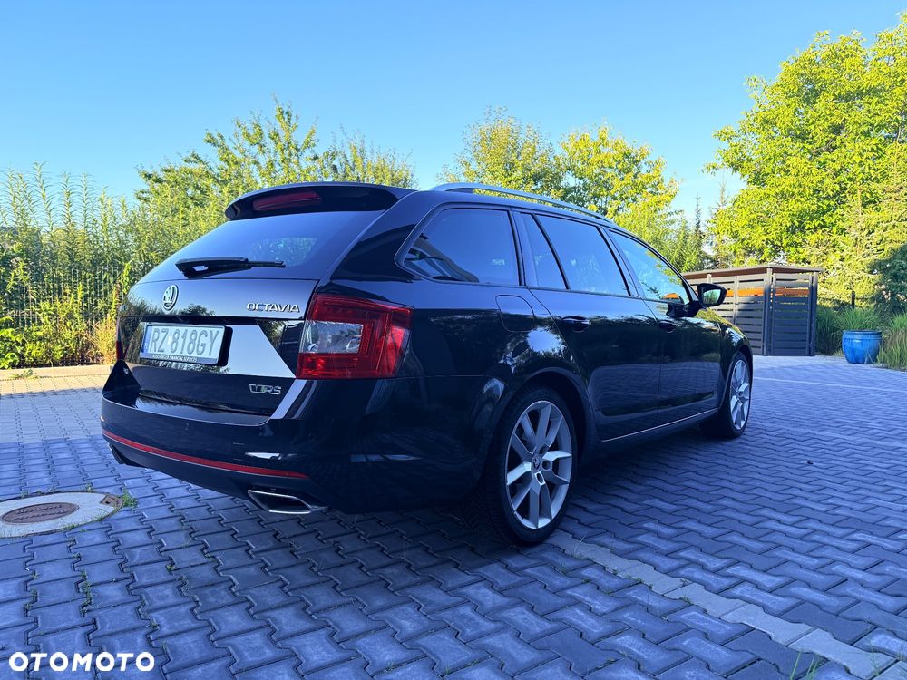 Skoda Octavia 2.0 TDI SCR 4x4 RS DSG - 5