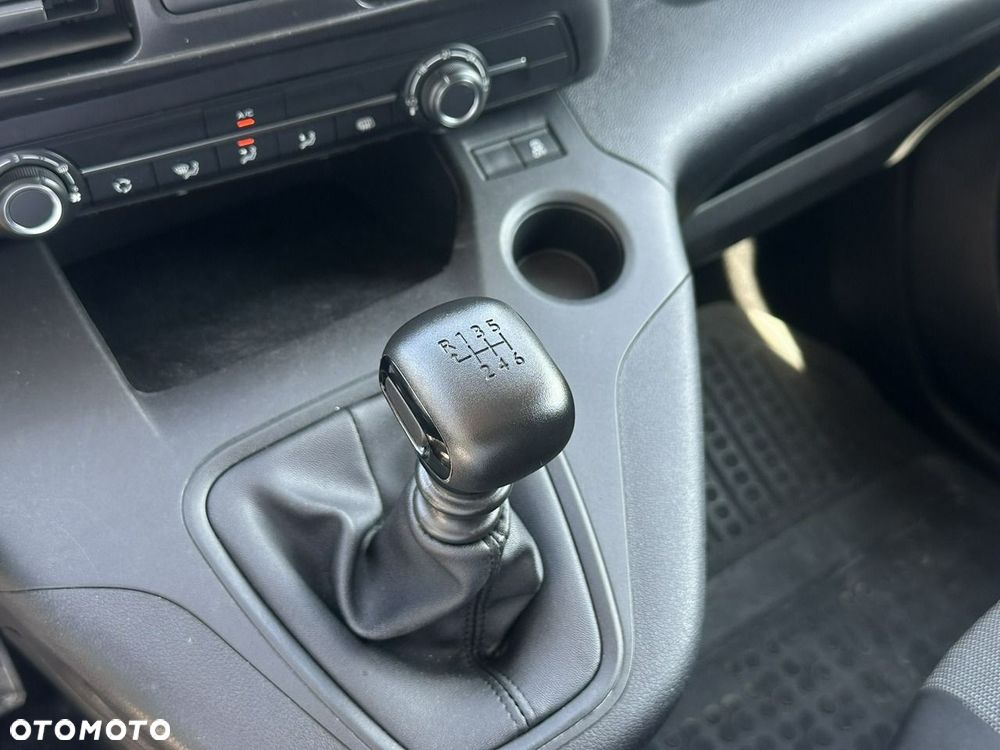 Toyota Proace City - 16