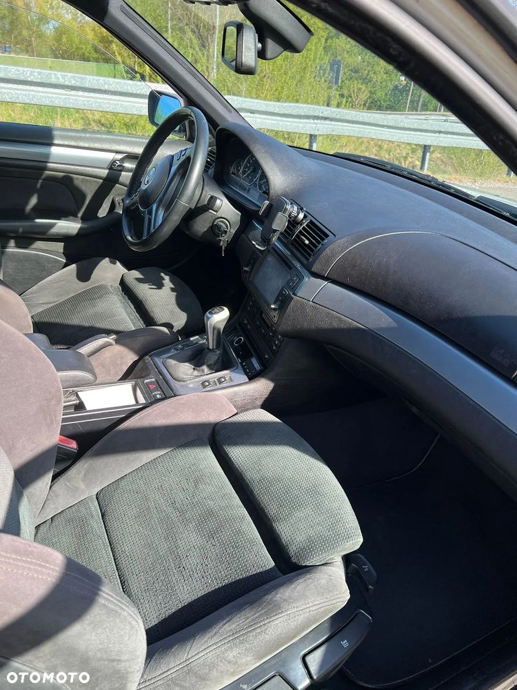 BMW Seria 3 318i Edition Sport - 12