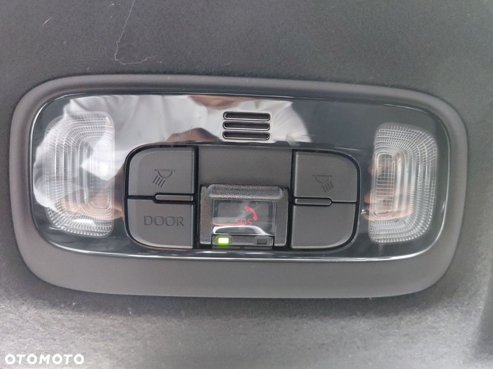 Toyota Yaris Cross Hybrid 1.5 Comfort - 28