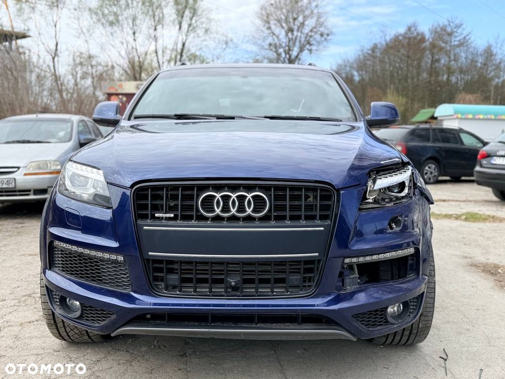 Audi Q7 3.0 TFSI Quattro Tiptronic - 24