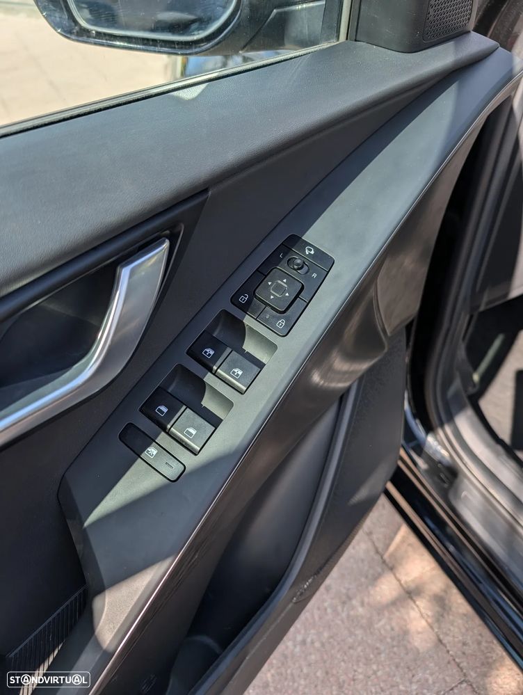 Kia Niro EV 64kWh Drive - 11