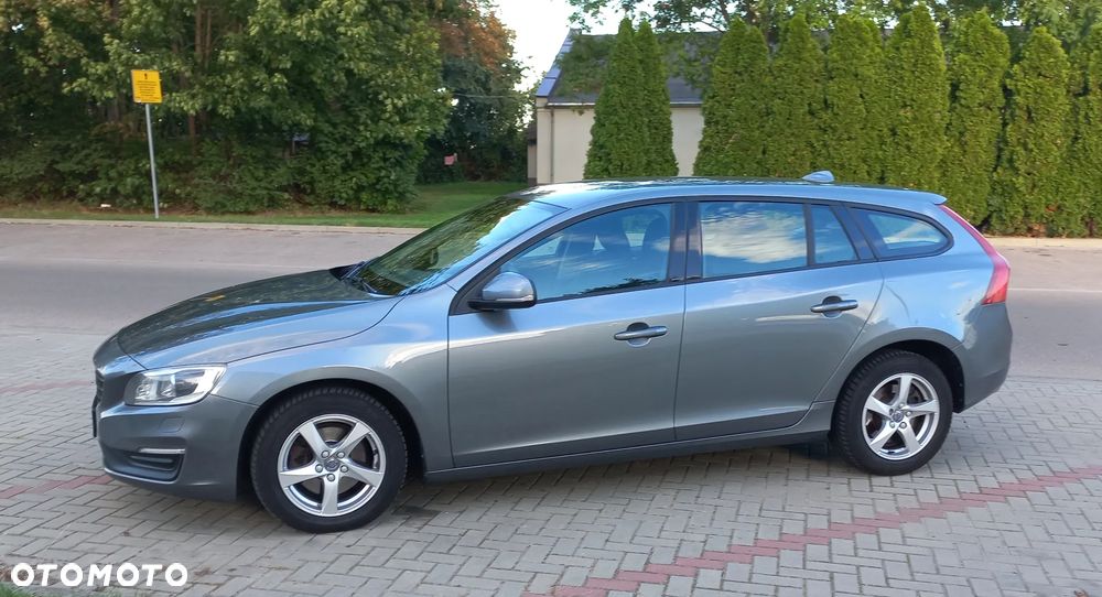 Volvo V60 D3 Drive-E Dynamic Edition (Kinetic) - 19