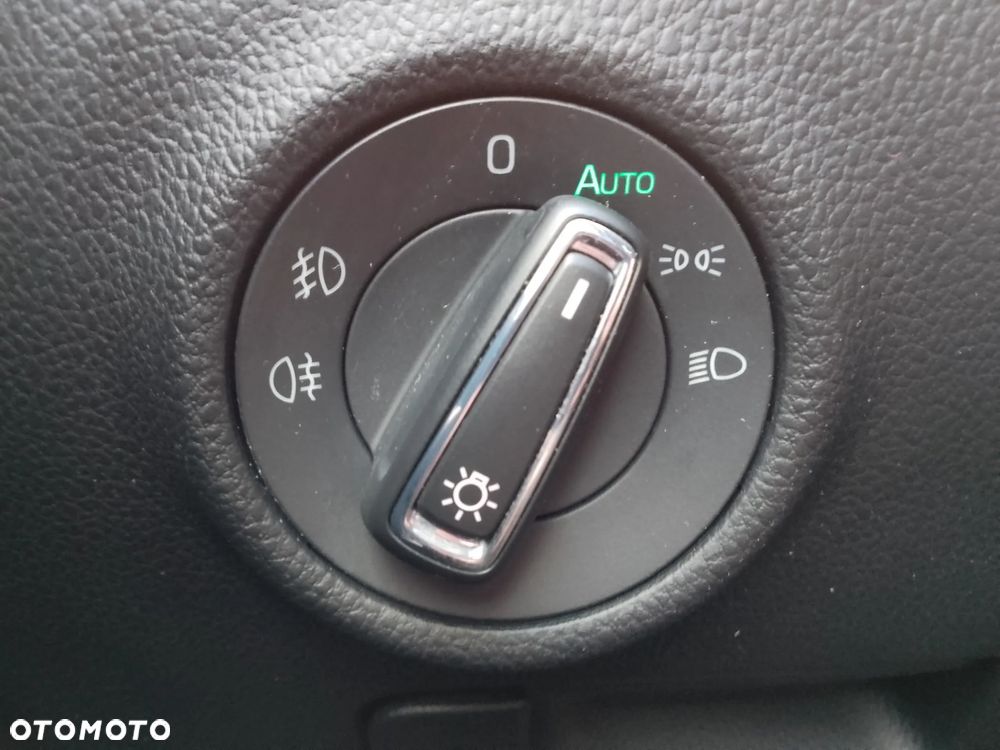 Skoda Superb 1.5 TSI Ambition DSG - 25