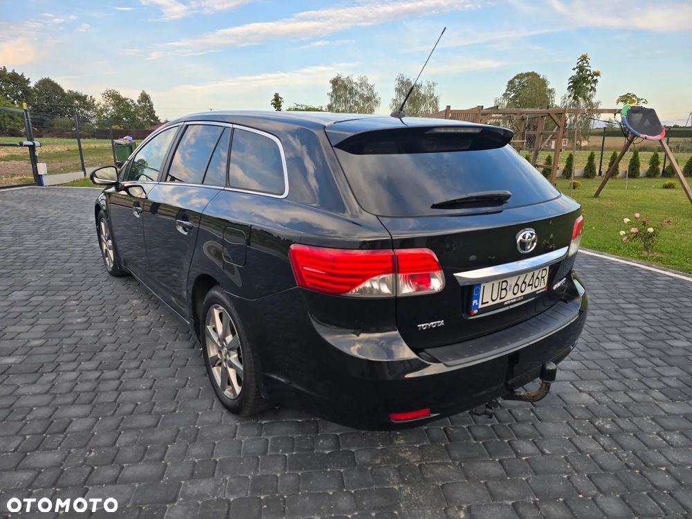 Toyota Avensis 2.0 D-4D Premium - 6