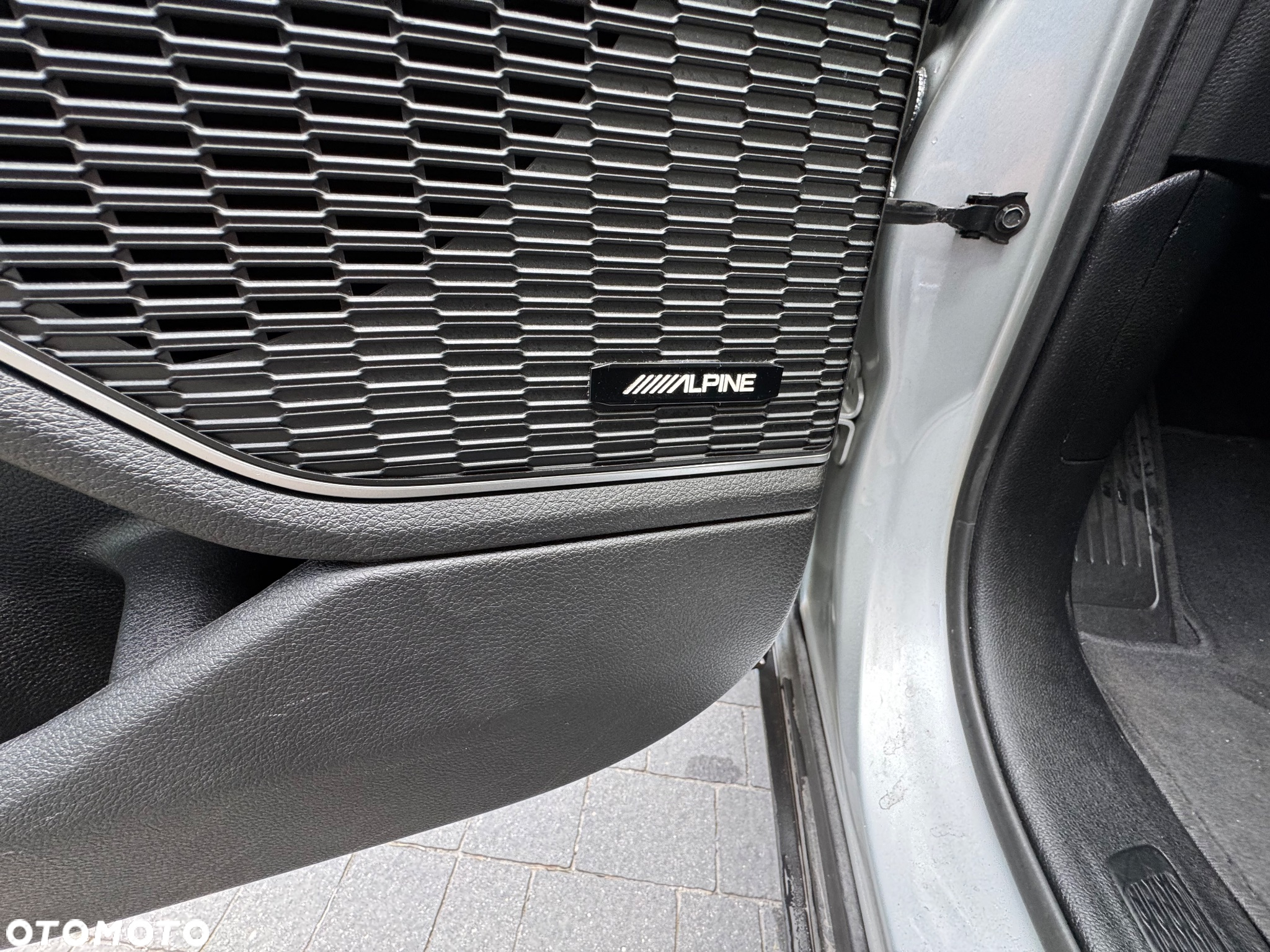 Jeep Grand Cherokee - 11
