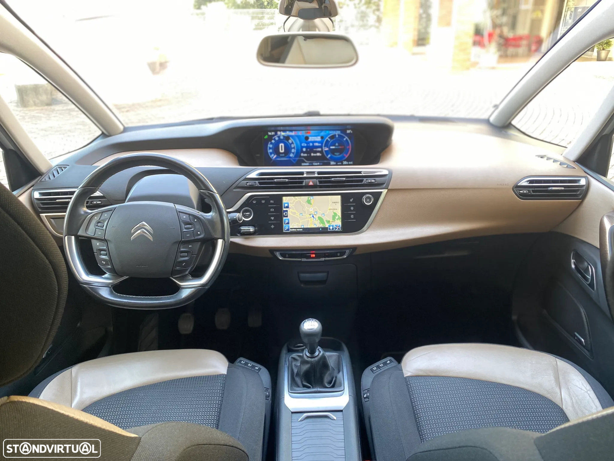 Citroën C4 Grand Picasso 1.6 e-HDi Exclusive - 11