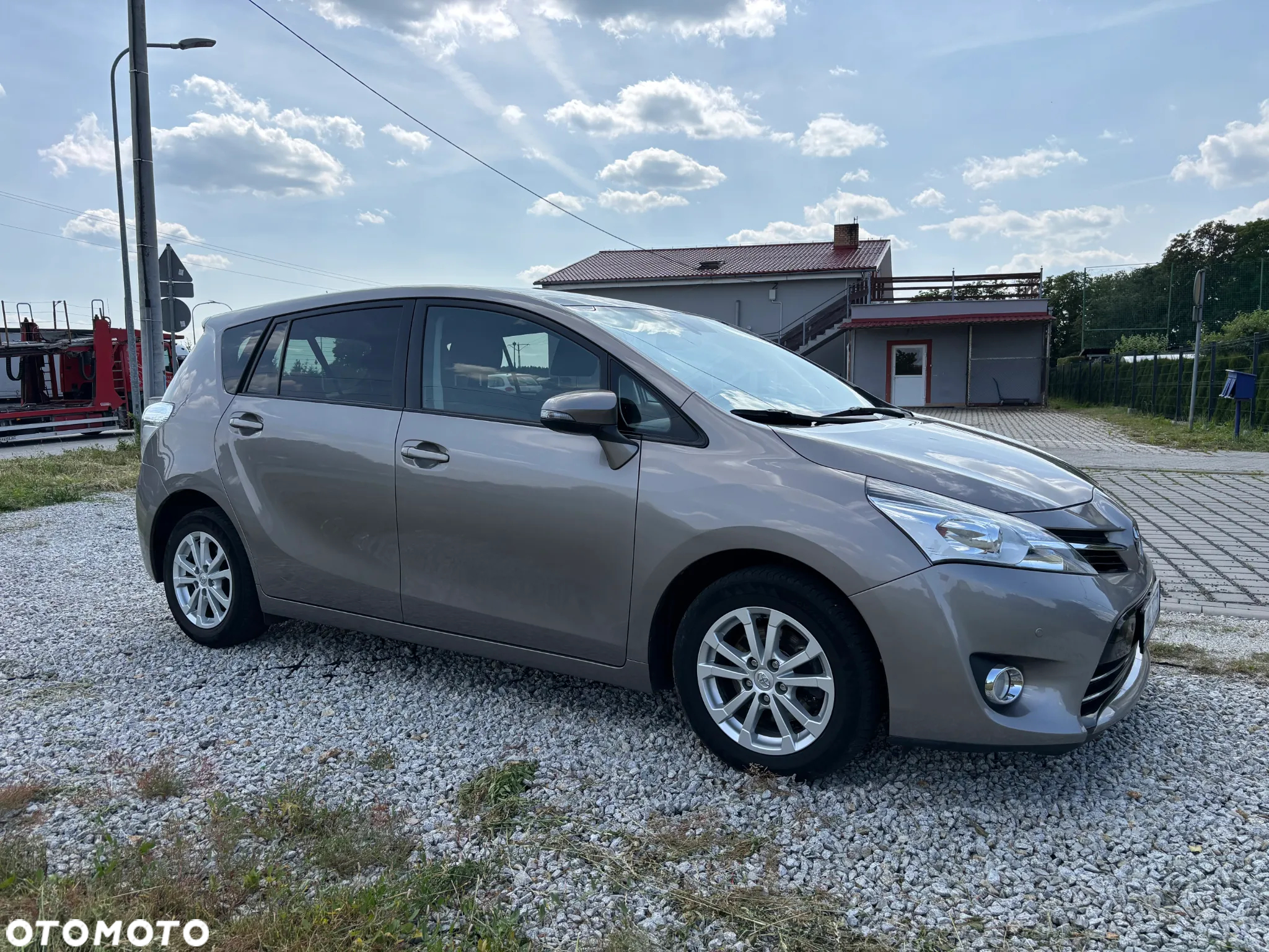 Toyota Verso 1.6 D-4D 5-Sitzer Start/Stop Edition S+ - 17