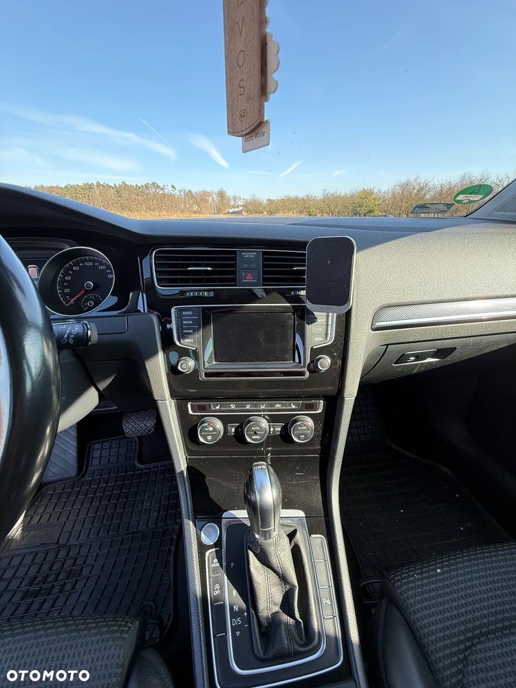 Volkswagen Golf 2.0 TDI SCR DSG Highline - 14