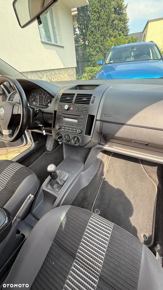 Volkswagen Polo 1.4 16V Sportline - 30