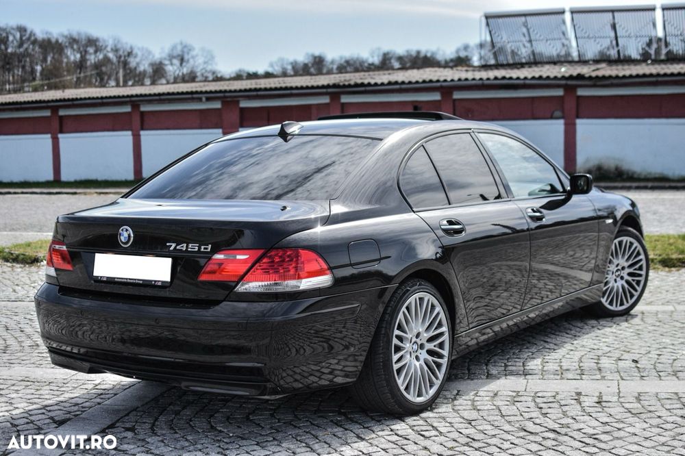 BMW Seria 7 745d - 4