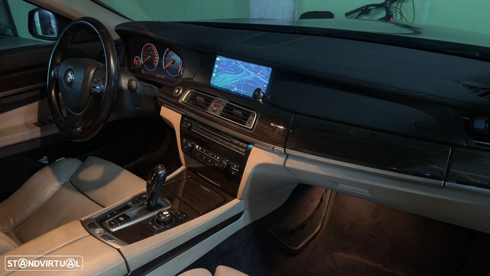 BMW 740 d - 7
