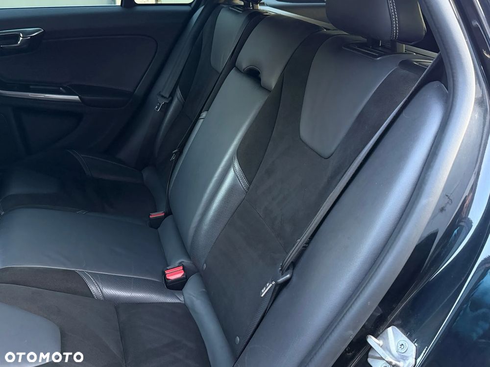 Volvo V60 D4 Drive-E R-Design Summum - 15
