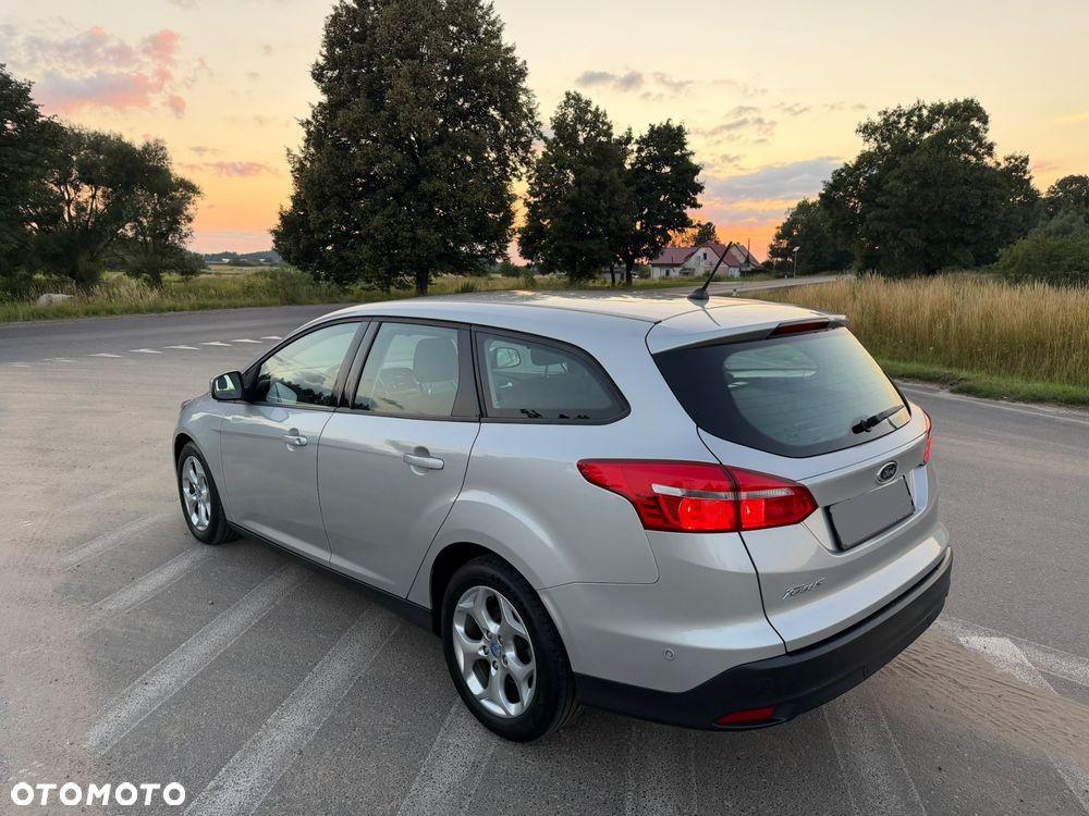Ford Focus 1.5 TDCi SYNC Edition - 24