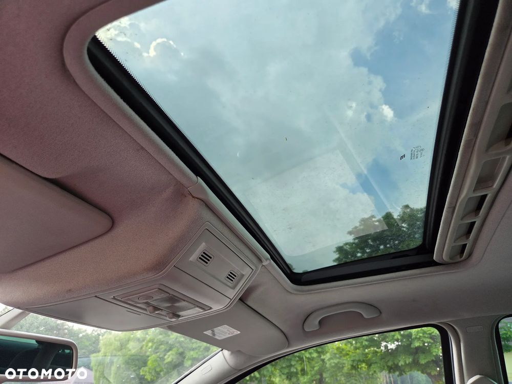 Ford Galaxy 1.9 TDI Ghia - 14