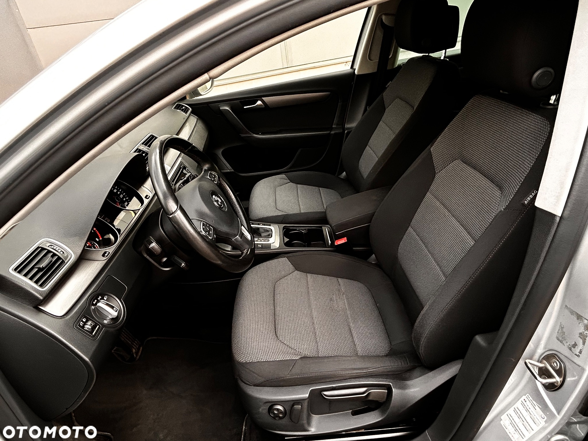 Volkswagen Passat 1.4 TSI BMT Comfortline DSG - 25