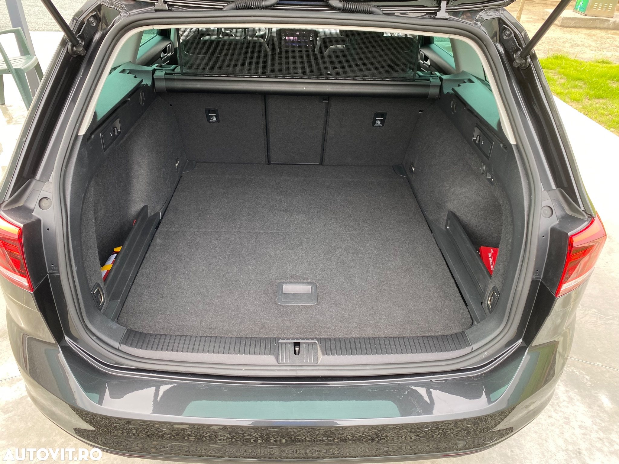 Volkswagen Passat Variant 1.5 TSI OPF DSG Business - 10