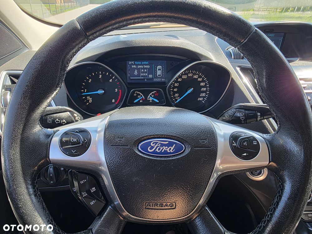 Ford Kuga 2.0 TDCi 4x4 SYNC - 28