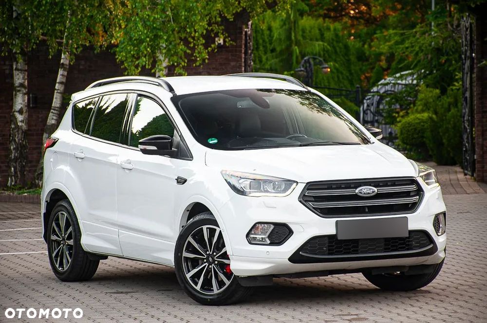 Ford Kuga 1.5 EcoBoost 2x4 ST-Line - 10